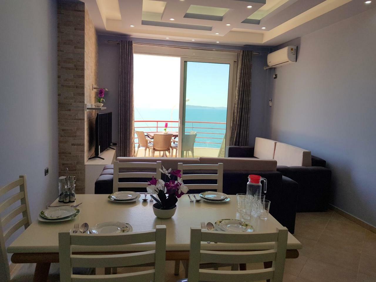 Apartment Of Beautiful Dreams Over The Sea Sarandë Exterior foto